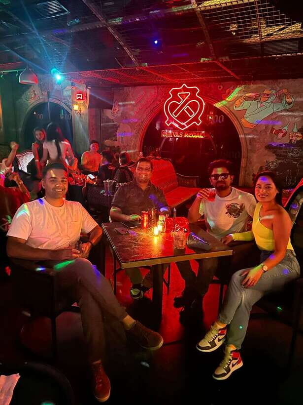 ⭐ Makati Bar Hopping and Pub Crawl Tour with Venus ⭐ - Who Should Book, and Who Should Skip This One