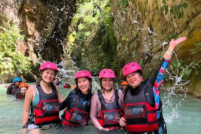 4 Hour Canyoneering Adventure at Kawasan Falls with Lunch - The hike in: where the canyoning day builds momentum