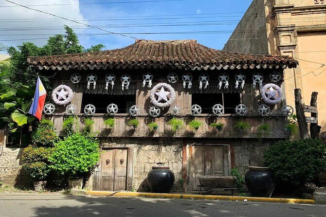 BEST OF CEBU: Cebu City Heritage Tour Shared-Joiners - Magellan’s Cross: A 15-Minute Stop That Packs Big Meaning