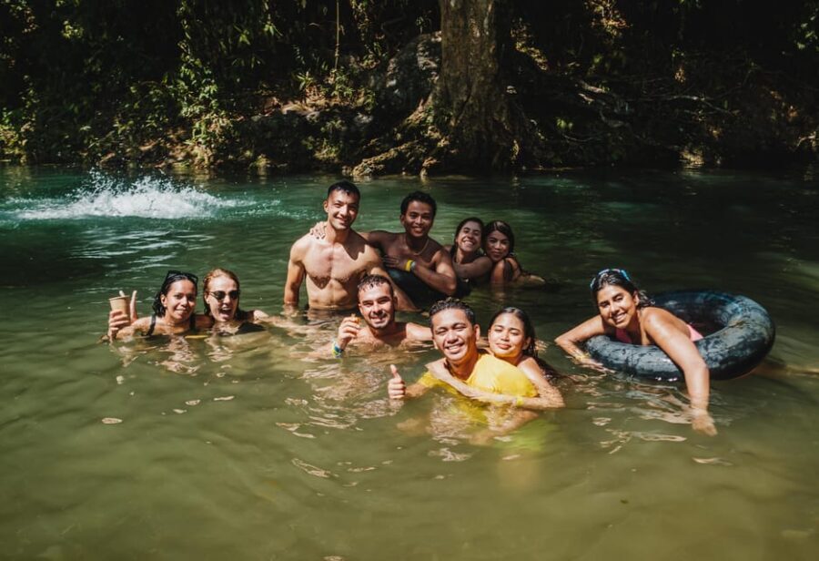 Beyond Boracay River Fun & Sunset Cruise by Haqqy Life - Boodle-Fight Lunch: Food That Turns Into a Team Game