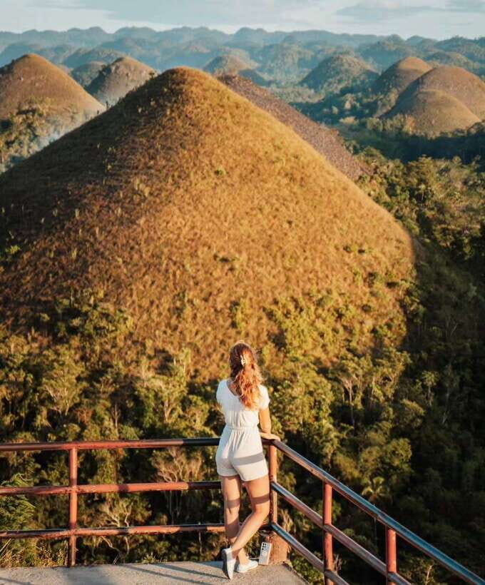 Bohol: Budget Chocolate Hills & Tarsiers -Backpacker Special - Chocolate Hills: your hour to soak it in (and not feel rushed)