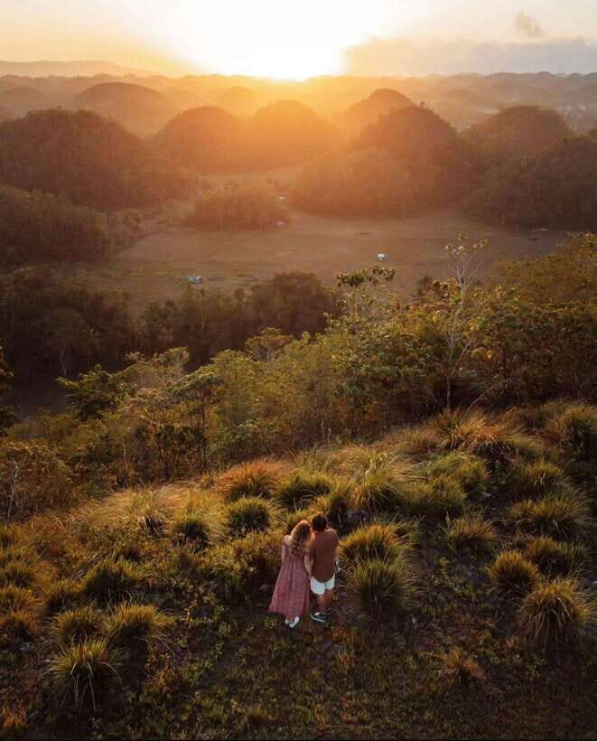 Bohol: Budget Chocolate Hills & Tarsiers -Backpacker Special - Bonus stops: underground caves or an old church, if timing works