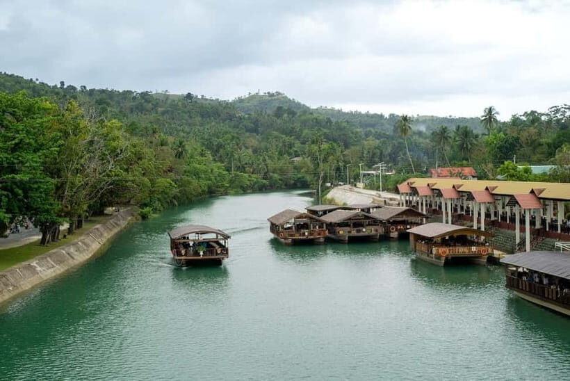 Bohol Chocolate hills Private Tour - Local Filipino lunch plus optional Loboc River cruise