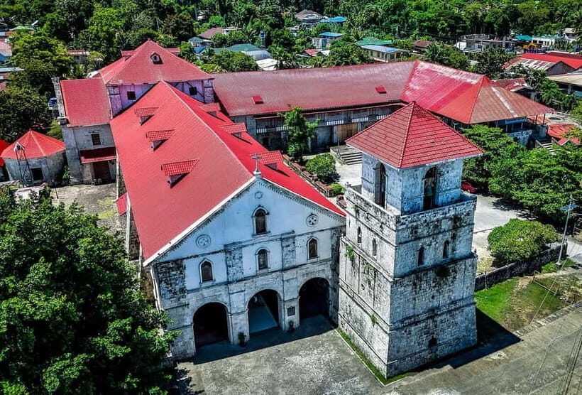 BOHOL: Chocolate Hills, Tarsiers and Loboc River Day Tour - Your guide experience: photo moments and timing that actually work