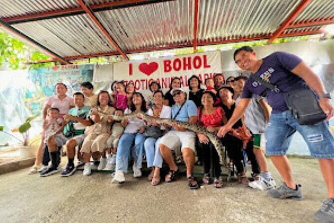 Bohol: Chocolate Hills, Tarsiers, & Loboc River Shared Tour - A shared Bohol day that balances big sights and local stops