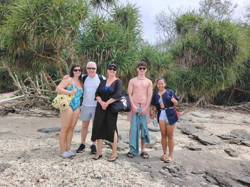 BOHOL: Dolphin Watching, Turtle Swim and Party Boat - Island Beach Lunch: Filipino-Style Food With a View