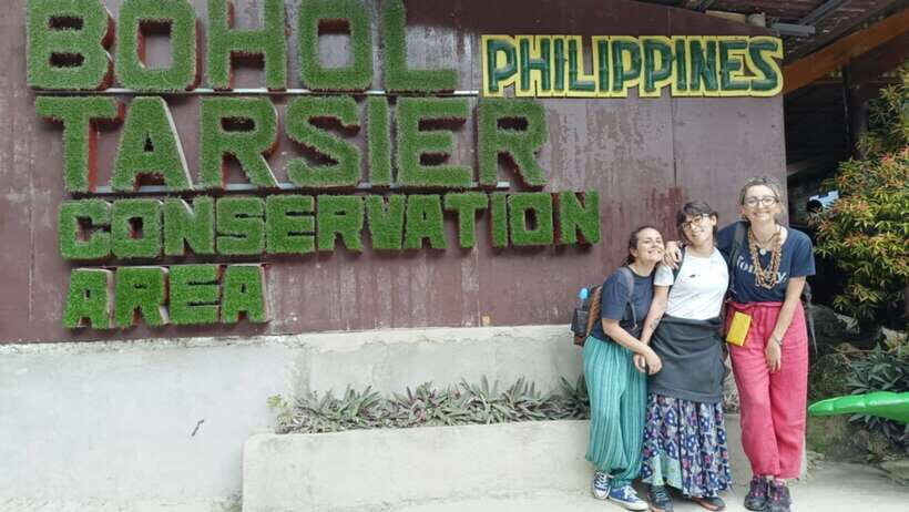 Bohol: Full Day Countryside Tour w Loboc River Lunch - Tarsier Sanctuary in Corella: small animals, big concentration
