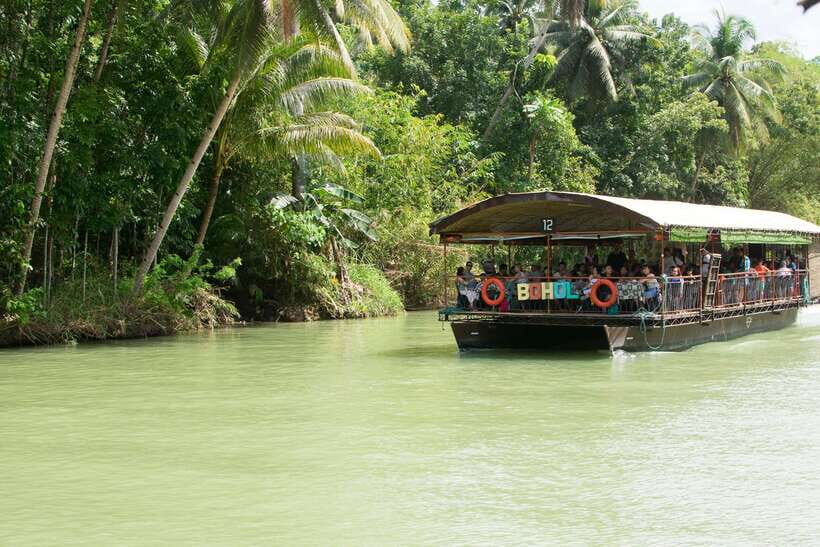 Bohol: Loboc River Buffet-Lunch Cruise with Private Transfer - Loboc River Boat Lunch: the experience in plain terms