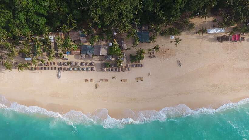 Boracay: Island and Beach-Hopping Boat Tour with Snorkeling - Magic Island: Cliff Jump Photos and Optional Entrance Fees