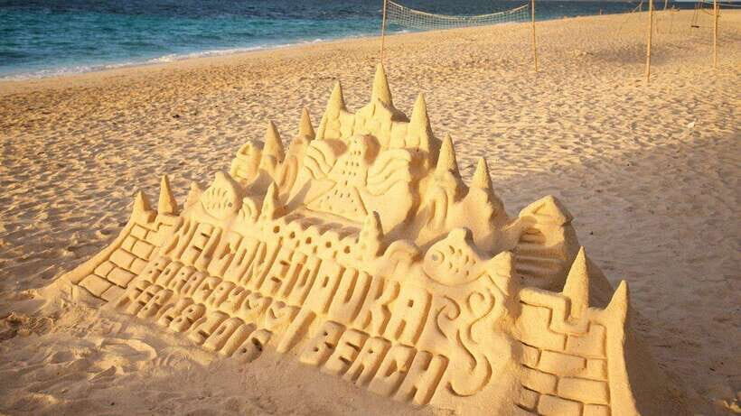 Boracay: Island Hopping with Parasailing Experience - Key highlights worth planning around