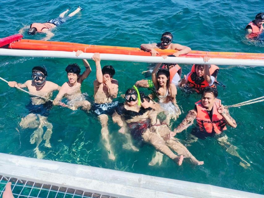 Boracay: Island Hopping with Snorkeling and Crystal Cove - Guides matter in Boracay: Monda, Lyn, and the photo-proof day