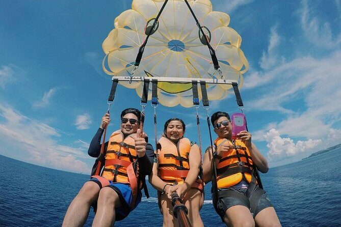 Boracay Parasailing Experience - Key points before you go
