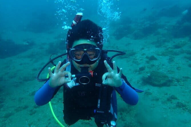 Boracay Private Island Hopping Premium with Lunch - Two snorkeling stops with masks and fees included: how to make it count