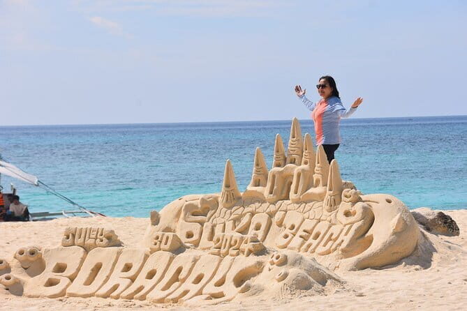Boracay Private Island Hopping Premium with Lunch - Stop 1: Puka Shell Beach or Ilig-Iligan Beach (weather decides)