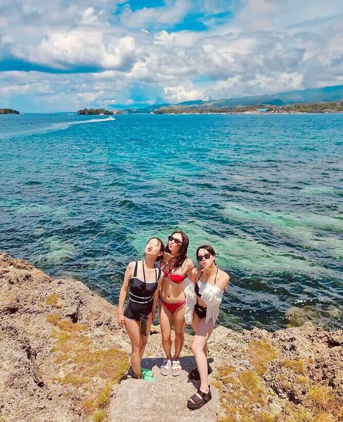 Boracay: Private Island Hopping & Snorkeling Tour - Crocodile Island snorkeling: second chance at marine life