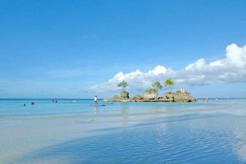 Boracay Private Land Tour - Getting there: the e-trike meetup by Astoria Boracay