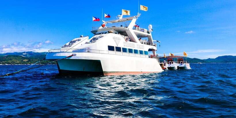 Boracay: Scenic Sunset Cruise with Live Music - Live music vs DJ energy: how to match your mood