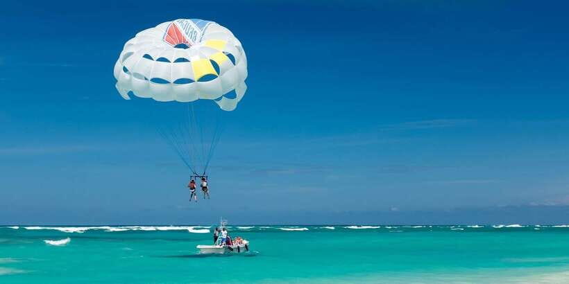 Boracay: Solo or Tandem Parasailing Experience - A Quick Reality Check on Reviews: Good Crew, Occasional Communication Issues