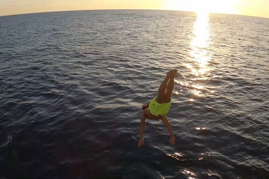 Boracay: Sunset Boat Party with Snacks - Who This Sunset Cruise Is Best For