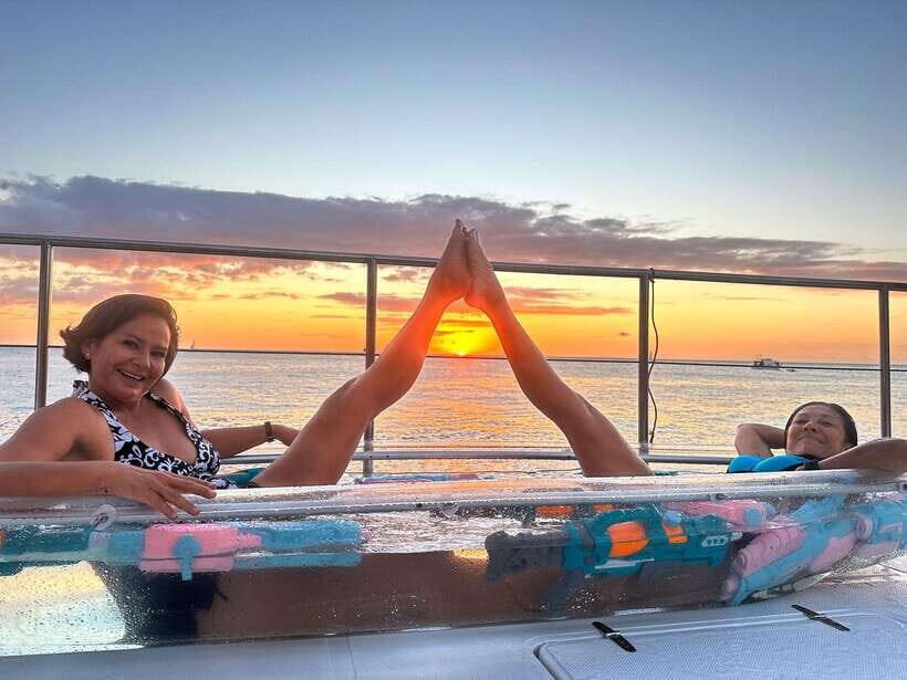 Boracay Sunset Cruise with RedWhale Party Yacht - Getting on Board: Astoria Boracay meets quick transfer time