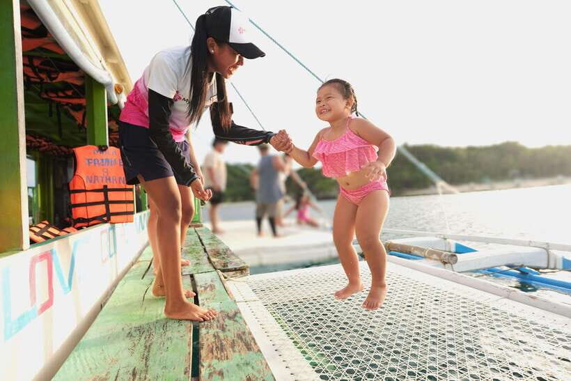 Boracay: Sunset Cruise with Water Activities - Meeting at Astoria Boracay Station 1: Getting Started Without Hassle