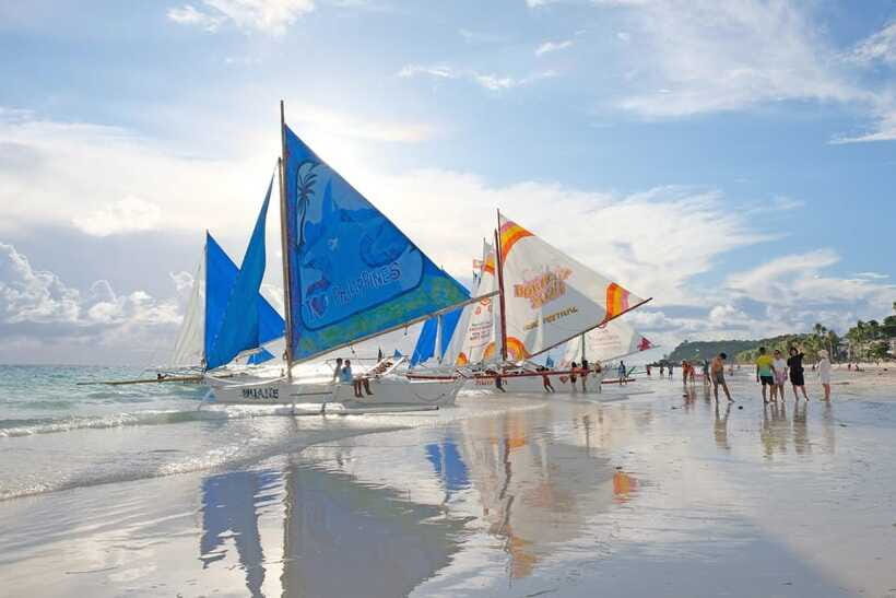 Boracay: Sunset Paraw Sailing Trip - Photography on Board: How to Get the Shots You’ll Actually Like