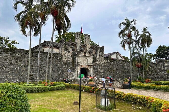 Cebu: Exploring Cebu City's rich history and Uphill Tour - Fort San Pedro and Magellan’s Cross: the day starts where Cebu looks back
