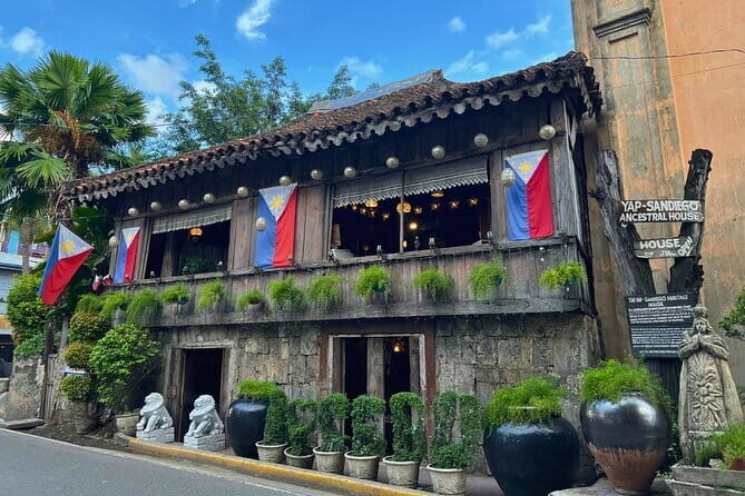 Cebu: Exploring Cebu City's rich history and Uphill Tour - Basilica Minore del Santo Niño and the Heritage of Cebu Monument: faith, story, and street-level context
