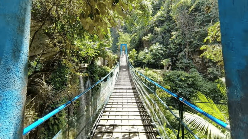Cebu: Inambakan, Kawasan, and Mantayupan Falls Day Trip - What to pack for Cebu waterfall swimming (and staying comfortable)
