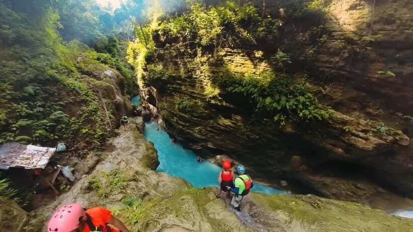 Cebu: Kawasan Falls Canyoneering Tour with Ziplining & Lunch - Zipline weight and jump limits you should take seriously