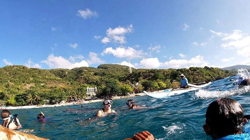 Cebu Oslob: Whale Shark Watching Experience - Getting back to shore: freshen up and choose your next stop