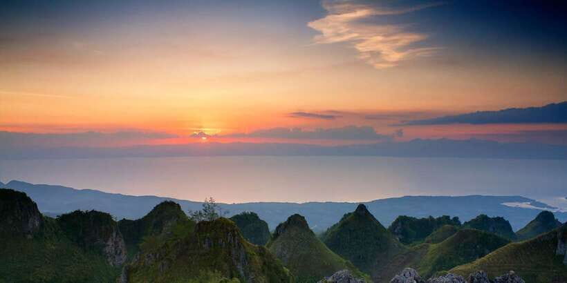 Cebu: Osmeña Peak and Kawasan Falls Canyoneering Day Trip - Optional zipline: fun add-on, but expect a specific ride to get there