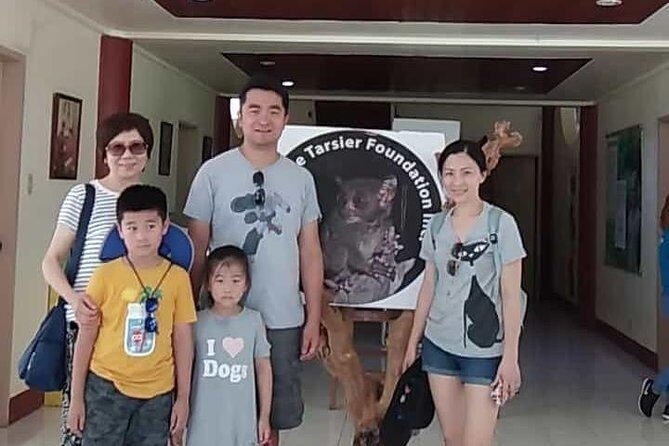 Chocolate hills tour with Tarsier & Loboc river Buffet Lunch (half-day tour) - Stop 4: Loboc River cruise with lunch buffet and live entertainment