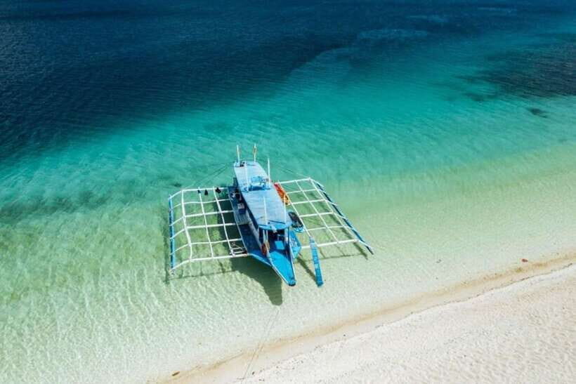Coron: Barracuda Lake, Skeleton Wreck, Twin Lagoon Boat Tour - Morning Logistics: Downtown Coron to the Banca Boat
