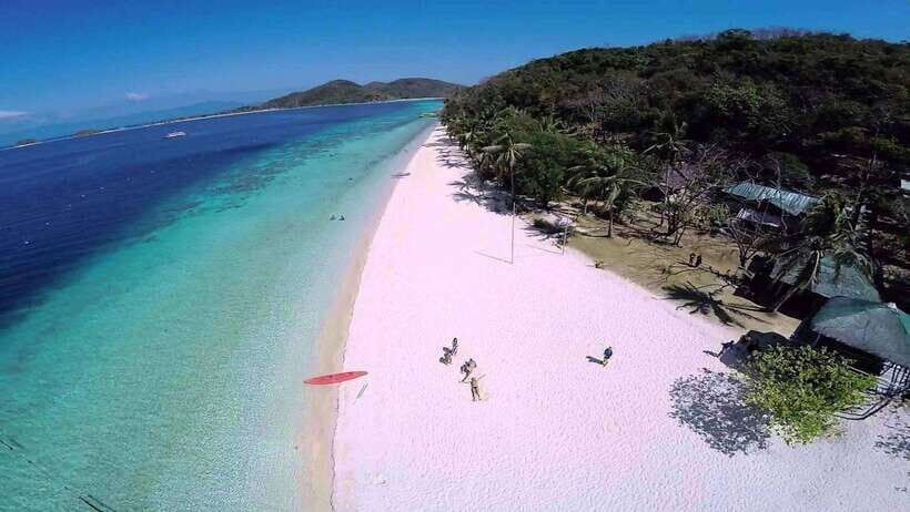 Coron: Complete Island Hopping Guided Tour with Lunch - Kayangan Lake to Twin Lagoon: where the water looks unreal