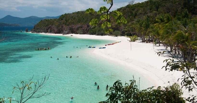 Coron Island Escapade Tour with Lunch - Coron Island limestone and the pacing of a fun 8-hour day