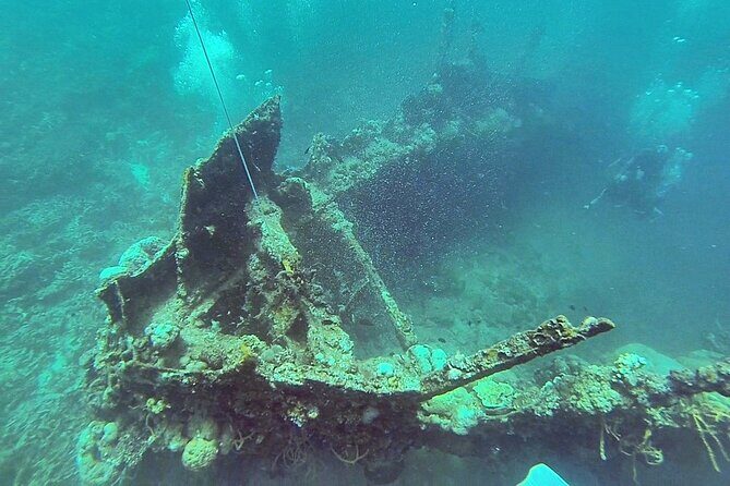 Coron Island Hopping Tour B with Skeleton Wreck & Barracuda Lake - Twin Lagoon: Two Linked Lagoons, Quiet Water Breaks