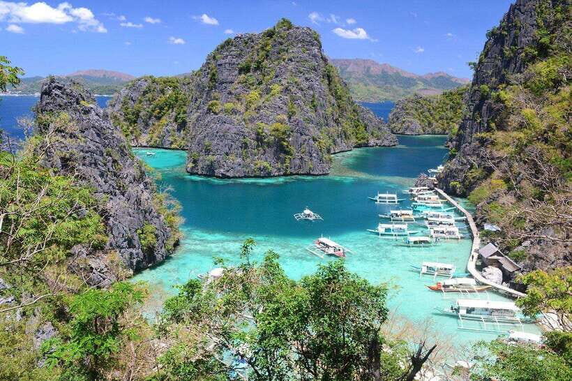 Coron Island Tour: 5 Top Attractions & Island Buffet Feast - Entering Coron with a game plan (pickup to drop-off)