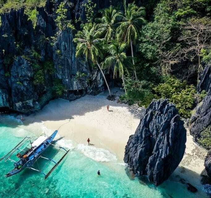 Coron Island Ultimate Tour (Private Tour) - Boat comfort and the “rough seas” reality check