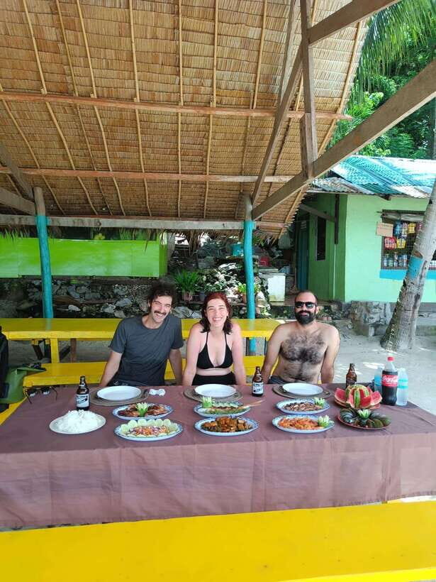 Coron/Palawan: Coron Super Ultimate Tour with Lunch - Crowds, Boat Size, and the Value Math