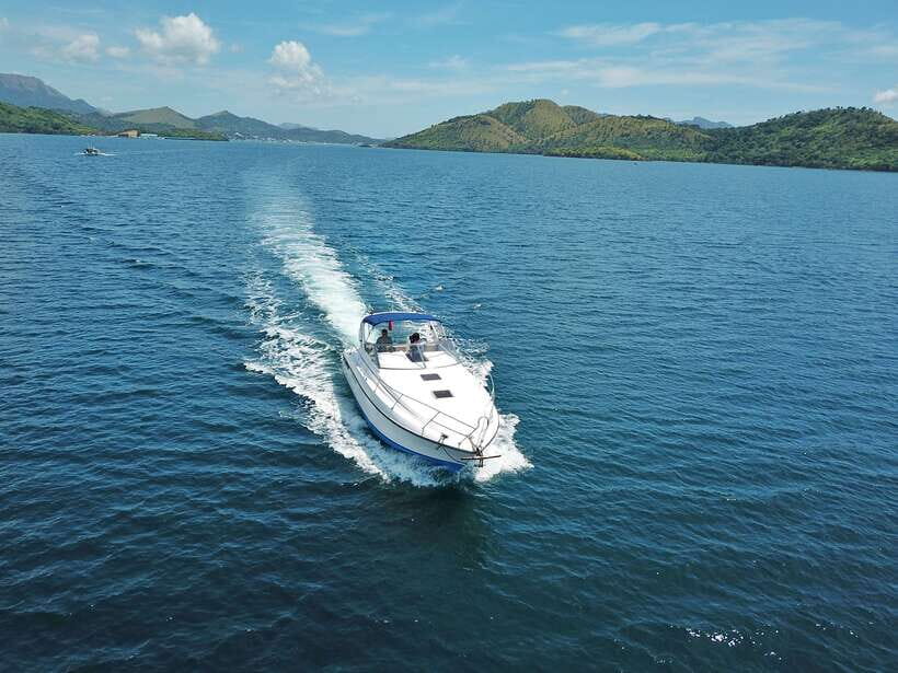 Coron: Private Island-Hopping Tour on a Yacht or Speedboat - The Optional Drone Photographer: When Photos Matter More Than You Think