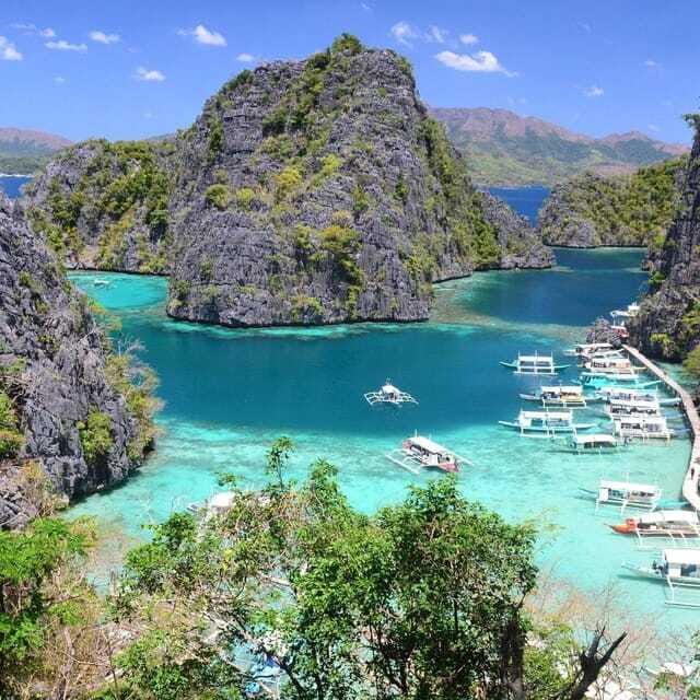 Coron | Super Ultimate Tour - Twin Lagoon: the water looks calm, but logistics matter