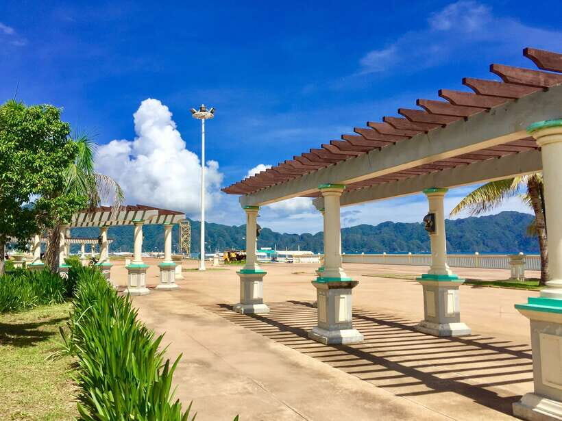 Coron Town Tour: Maquinit Hot Spring - A short Coron Town loop with a real hot-water payoff