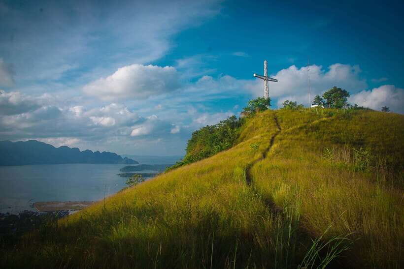 Coron Town Tour: Maquinit Hot Spring - Mt. Tapyas View Deck: the climb that earns your photo time