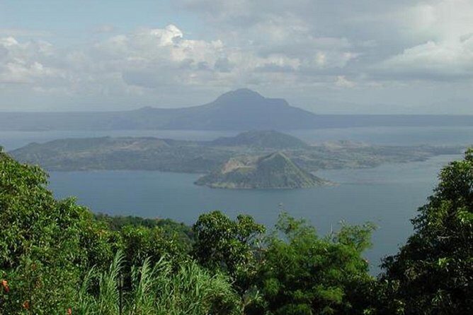 Cruise Shore Excursion of Taal Volcano with Lunch - People’s Park in the Sky: Marcos’ Resthouse and Big Views