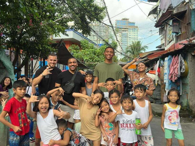 Discover the Real Manila with a Local Guide - The biggest Metro Manila market stop: shopping energy and local rhythm