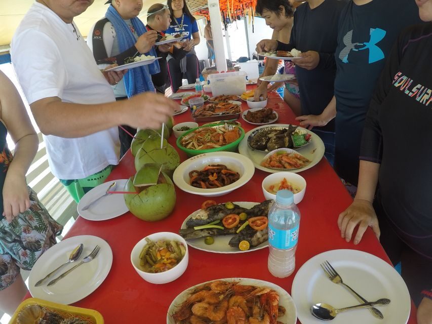 Dumaguete: Dolphin Watching & Manjuyod Sandbar Private Tour - Private Group Comfort: What $223 per Group Really Buys