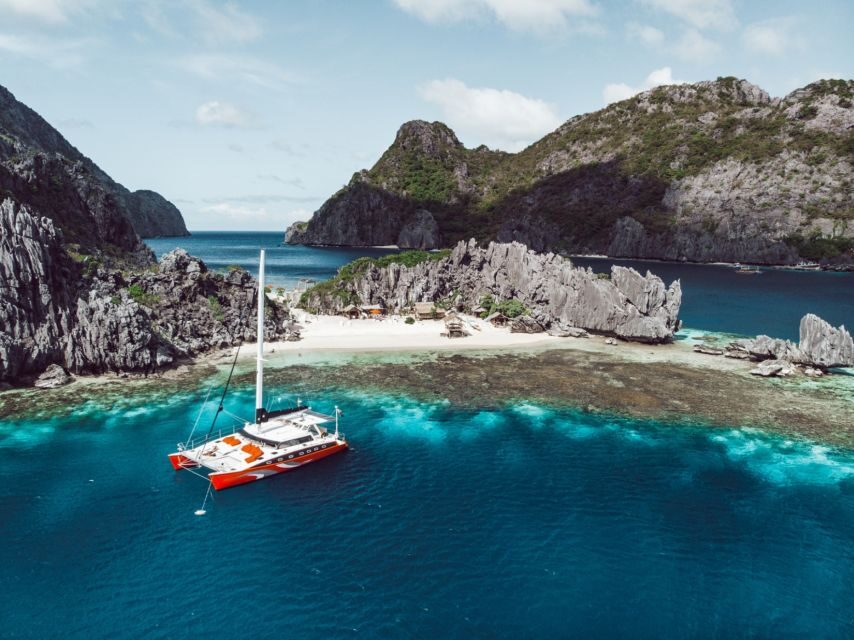 El Nido: Full-Day Premium Island Hopping Catamaran Cruise - Snorkeling and being in the water: how the guide support actually helps
