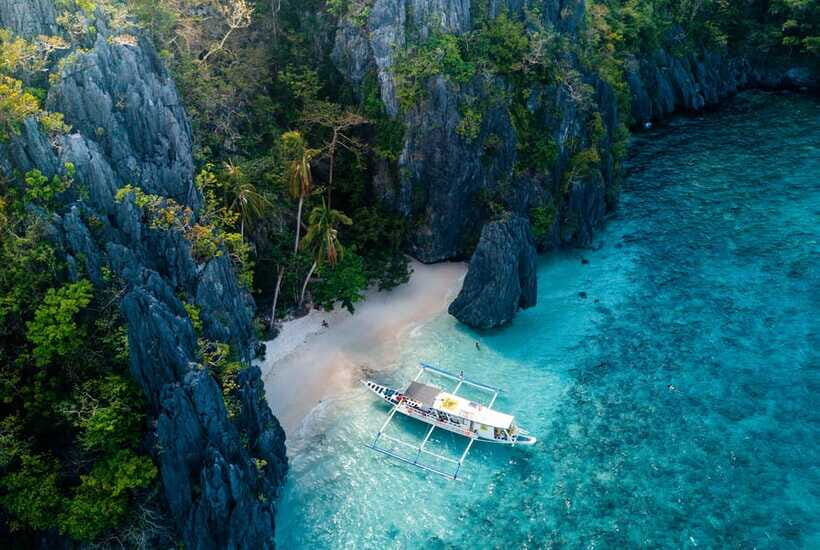 El Nido: Island Hopping Adventure by Haqqy Life - Seven Commandos Beach: quick hit photos plus real swim time