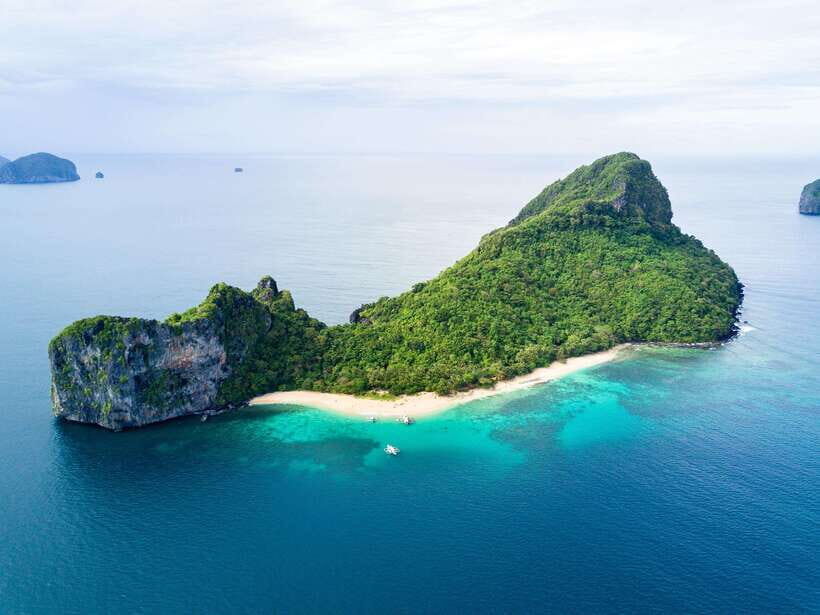 El Nido: Island Hopping and Snorkeling Private Boat Tour C - Gear and comfort: your success depends on small choices